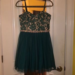 TEAL FORMAL DRESS W/ CRYSTALS AND LACE EMBROIDERY